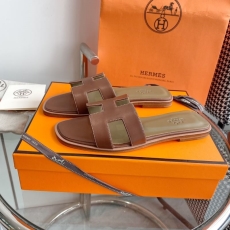 Hermes Slippers